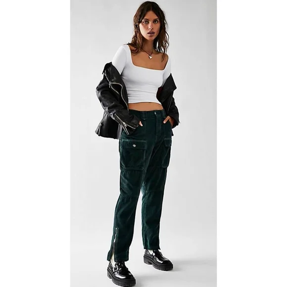 We the Free The London Calling Low Rise Tapered Leg Cargo Corduroy Pants Sz 26 - Picture 1 of 9